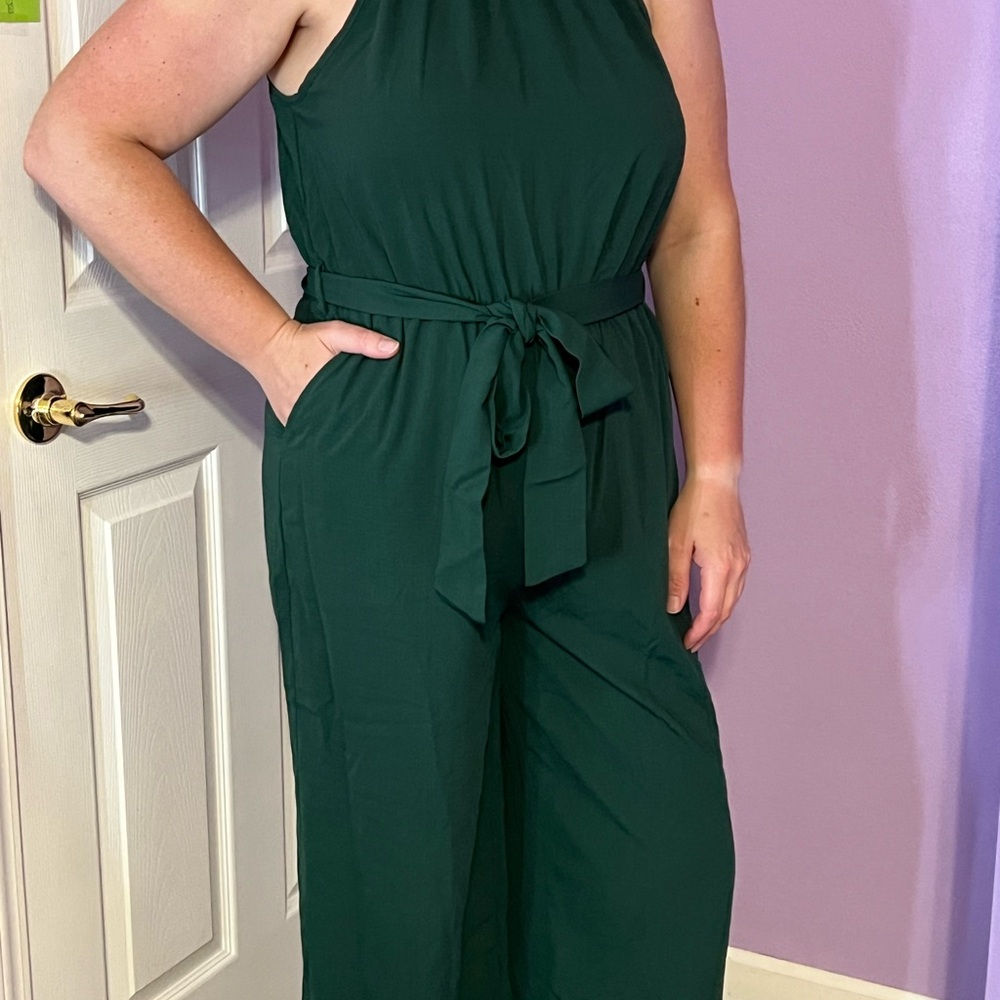 SHEIN Green Sleeveless Jumpsuit with Tie Waist